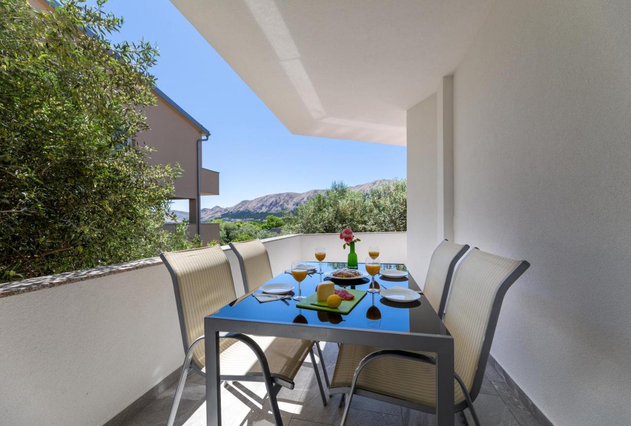 Apartments Lucija Baska  Ngoại thất bức ảnh