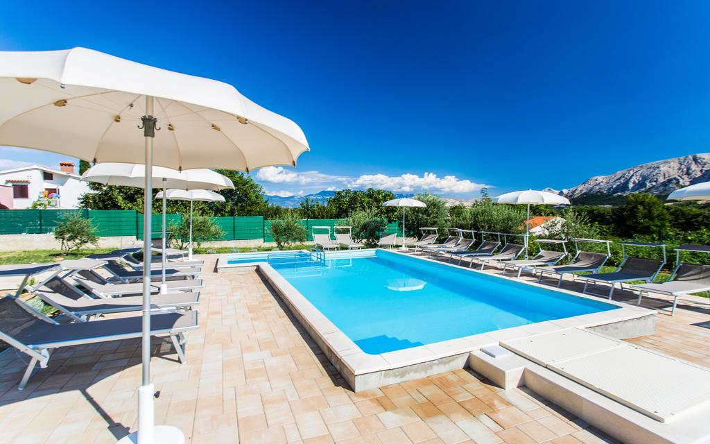 Apartments Lucija Baska  Ngoại thất bức ảnh